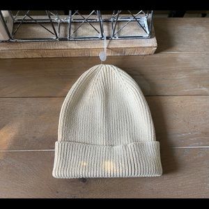 NWT Gap kids Beanie Hat